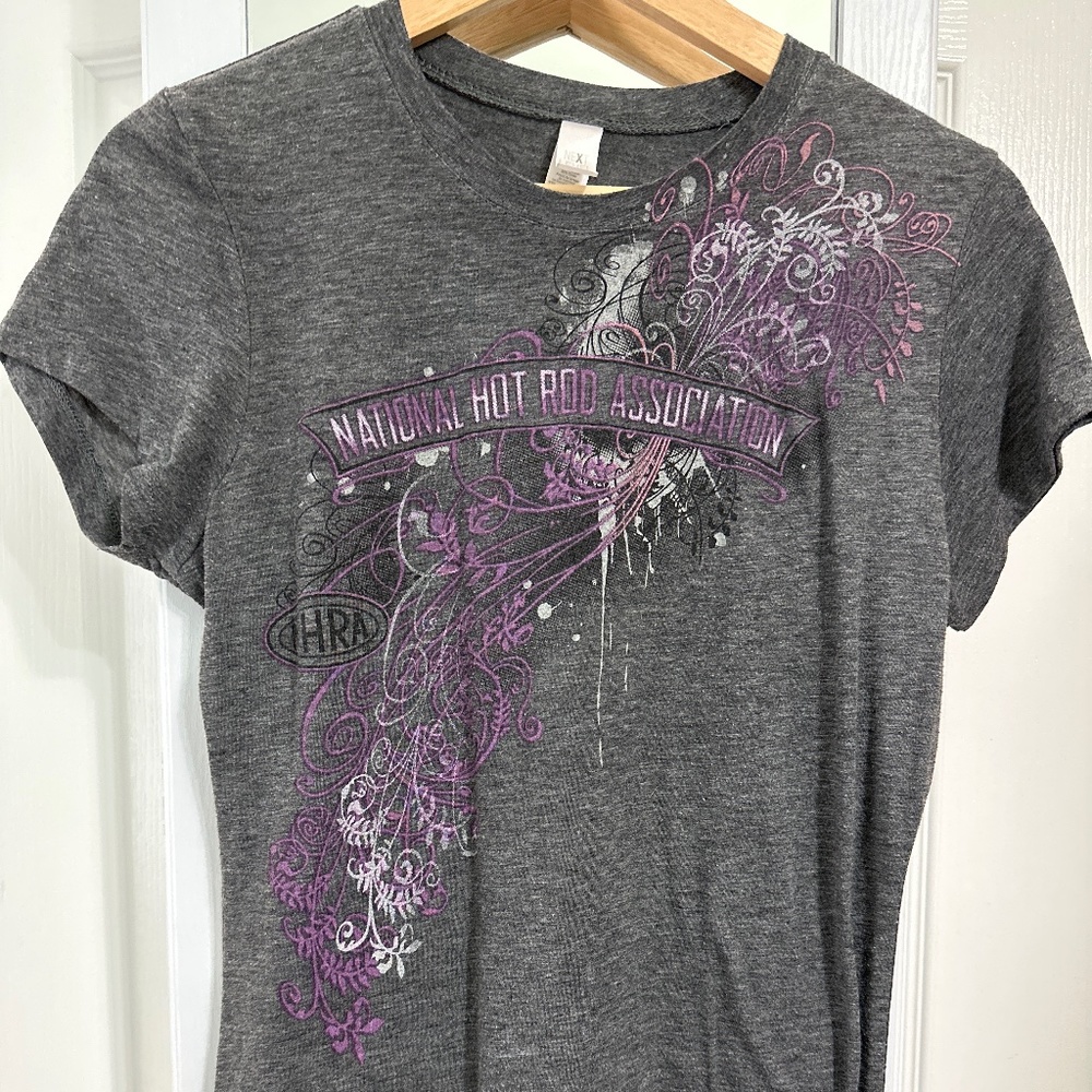 NHRA women’s gray T-shirt